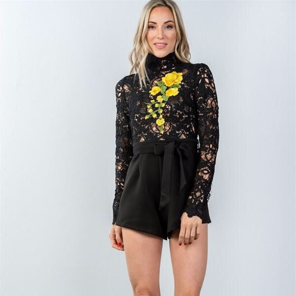 Women embroidery romper New!